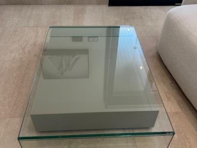 High-quality coffee table