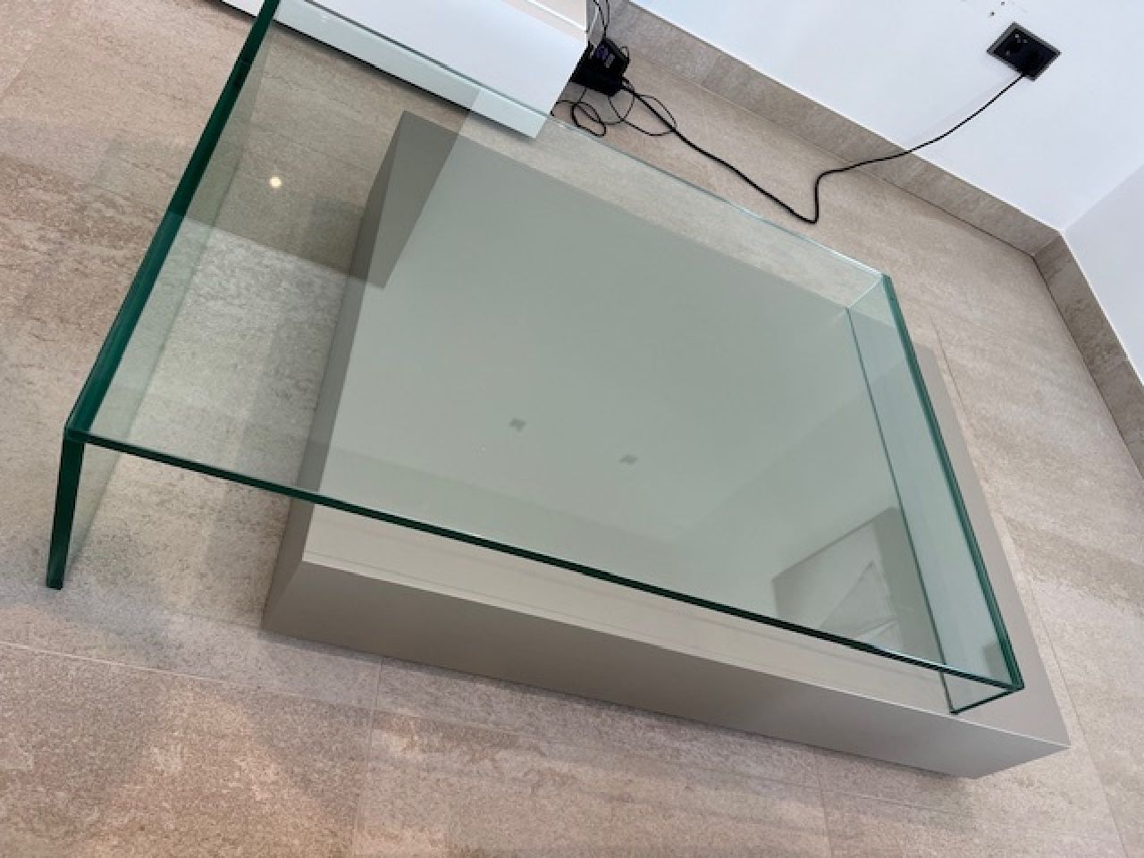 High-quality coffee table