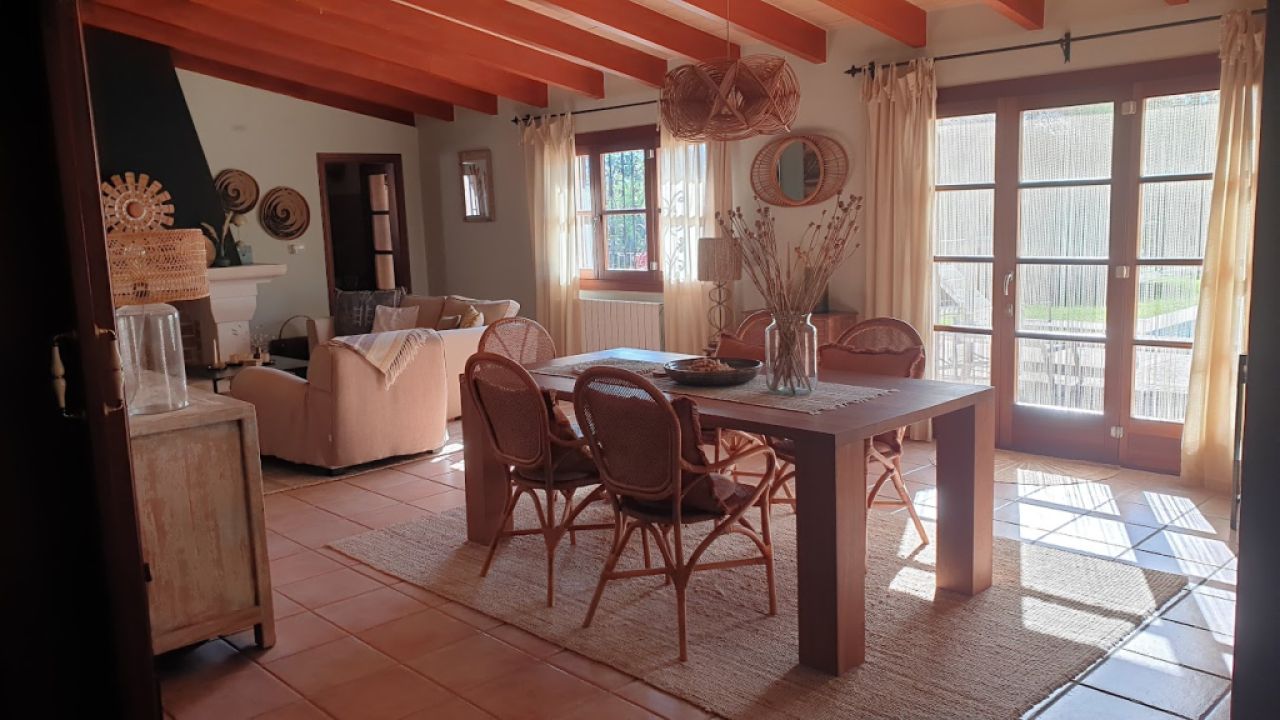 Hochwertiger Holztisch 200x100 + 5 Denzzo Korbstühle zu verkaufen TOP ZUSTAND