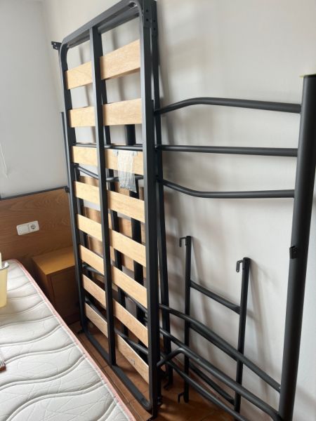 High-quality steel bunk bed + ladder + guardrail + 2 slatted bed bases