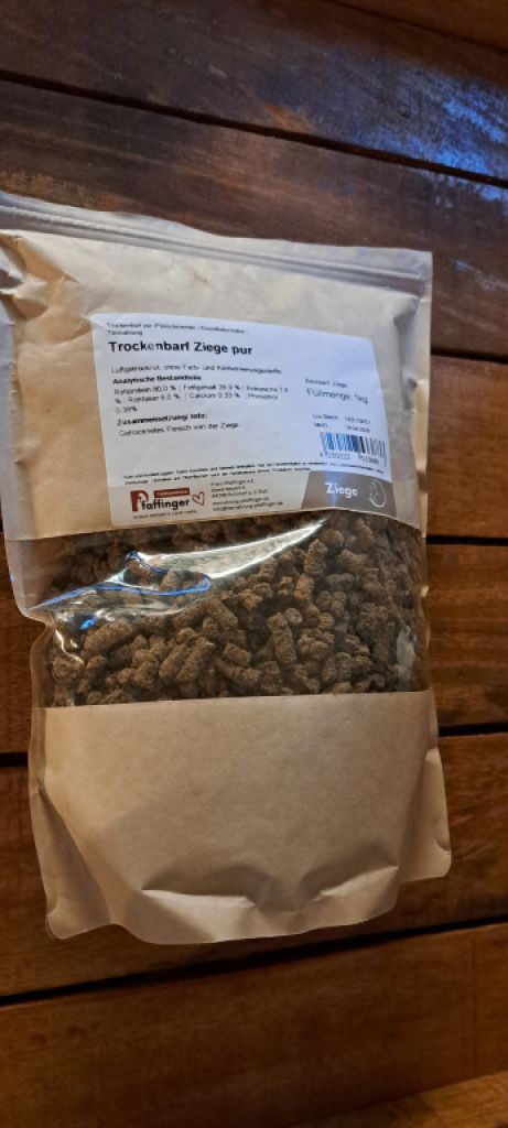 Hochwertiges Trockenbarf Ziege pur