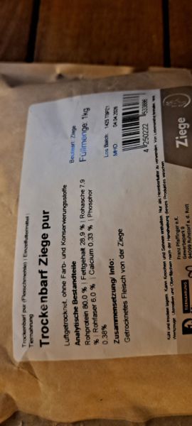 Hochwertiges Trockenbarf Ziege pur