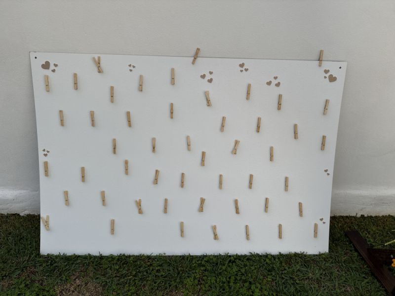 Hochzeitsidee: Brett für 53 Postkarten