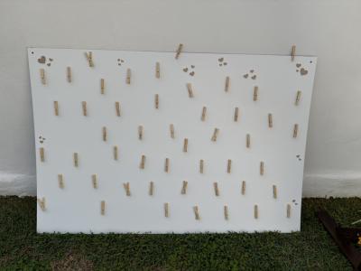 Hochzeitsidee: Brett für 53 Postkarten