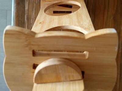 Höhenverstellbarer Futternapf-Ständer für Katzen oder kleine Hunde