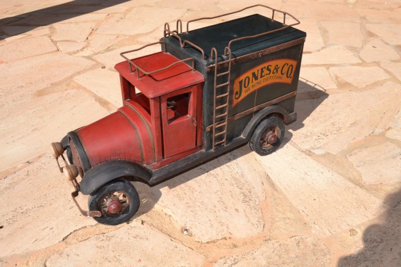 Holz LKW Vintage 50er Jahre Stil - Dekoration - "Jones & Co"