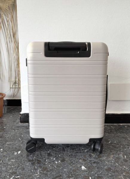 HORIZN suitcase M5 Essential carry-on NEW