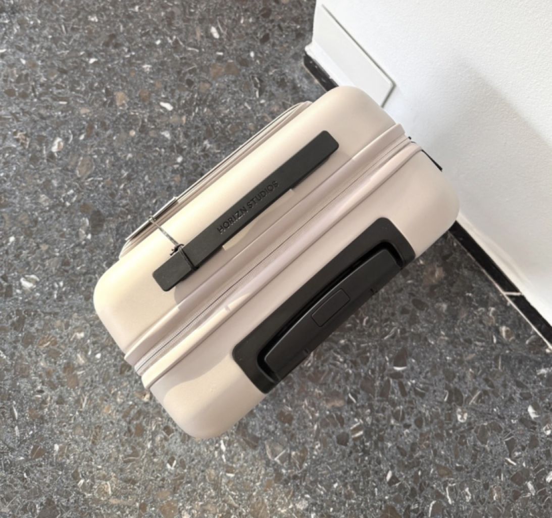 HORIZN suitcase M5 Essential carry-on NEW