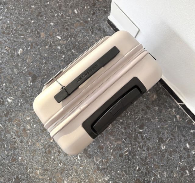 HORIZN suitcase M5 Essential carry-on NEW