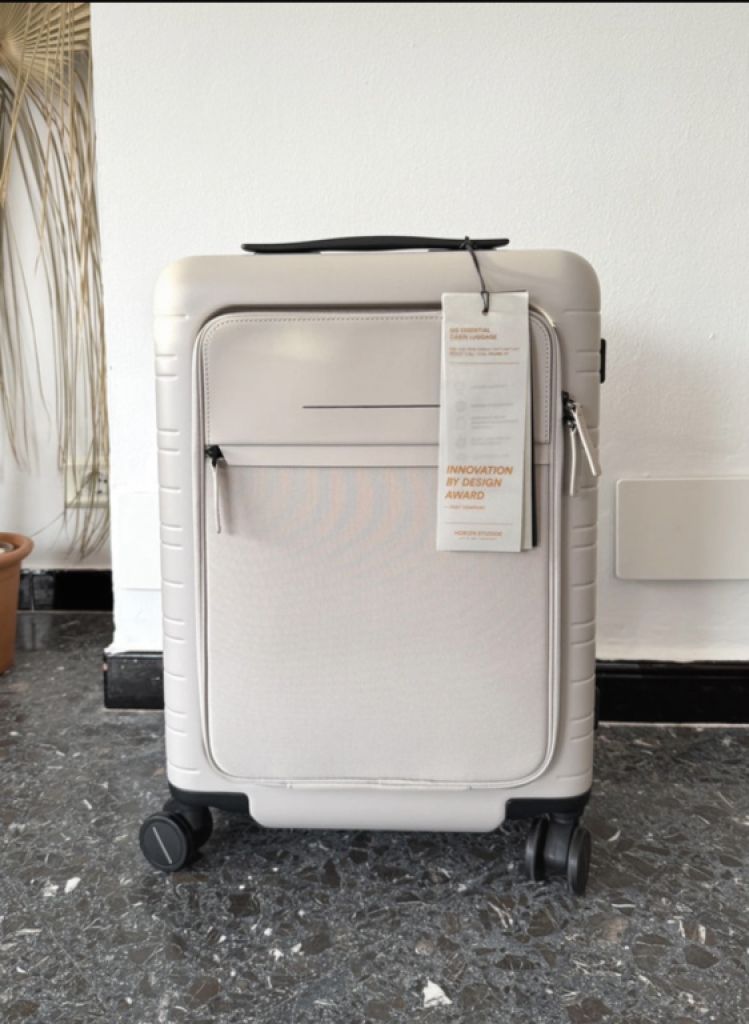HORIZN suitcase M5 Essential carry-on NEW