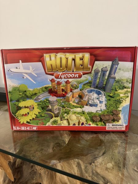 Hotel Tycoon | Family Game | Board Game | 2-4 players | From 8+ years | 45+ minutes | Awesome condit