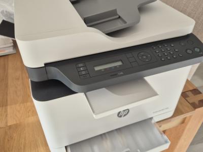 HP Color Laser Multifunktions-Farblaserdrucker - Neuzustand - an Selbstabholer