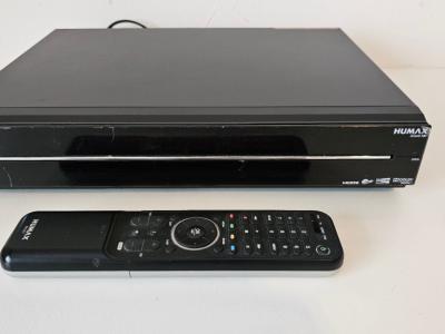 Humax Sat-Receiver mit eingebauter Festplatte für Aufnahmen