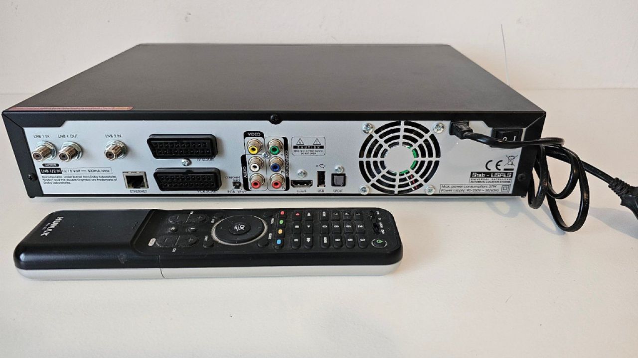 Humax Sat-Receiver mit eingebauter Festplatte für Aufnahmen