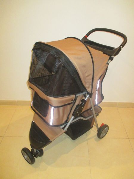 Dog buggy/stroller for dogs — like new, lightly used