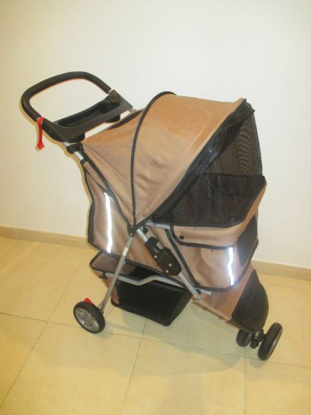 Dog buggy/stroller for dogs — like new, lightly used