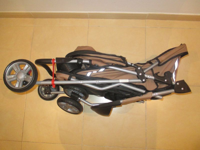 Dog buggy/stroller for dogs — like new, lightly used