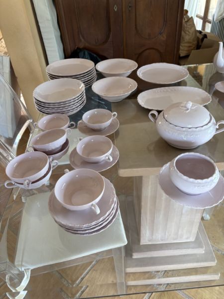 Hutschenreuther porcelain Rosé complete for 8 people