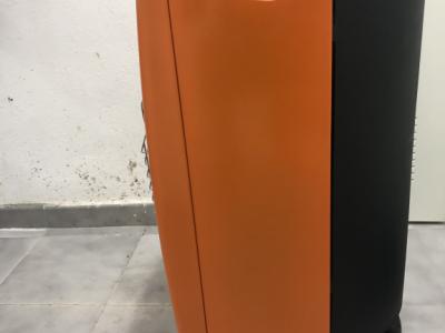 Ich verkaufe einen Gasofen mit Gasflasche. Die Gasflasche ist leer.