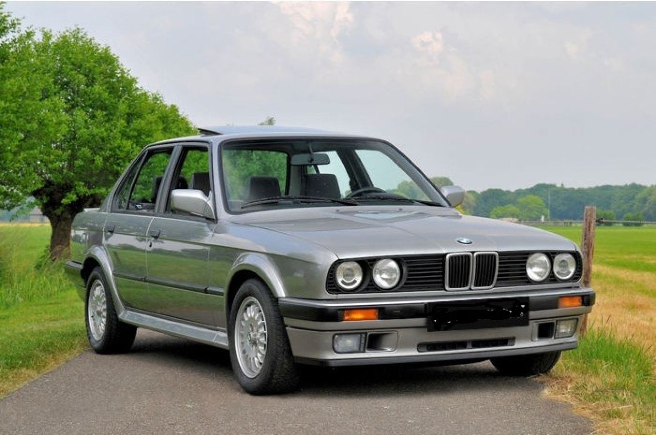 Ich verkaufe Ersatzteile BMW E30 Del 318is und 325i