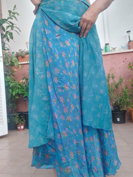 Ich verkaufe verschiedene Kleider, Jumpsuits, Infinity-Kleider, Infinity-Röcke und Infinity-Hosenanz