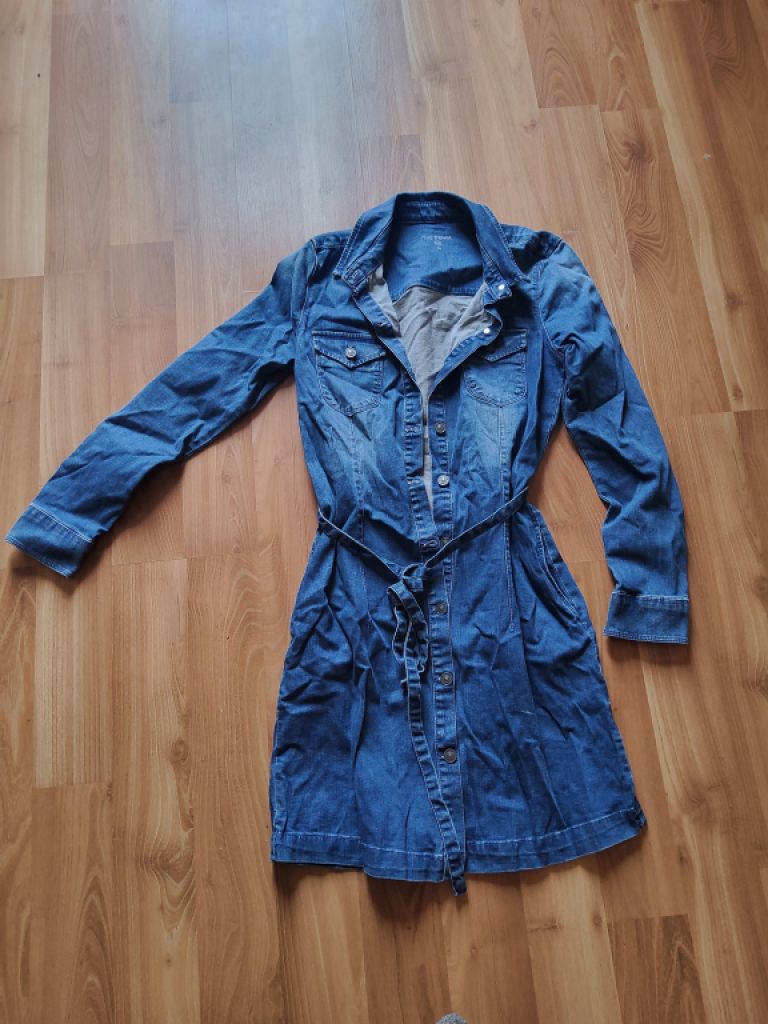 Ich verkaufe verschiedene Kleider, Jumpsuits, Infinity-Kleider, Infinity-Röcke und Infinity-Hosenanz