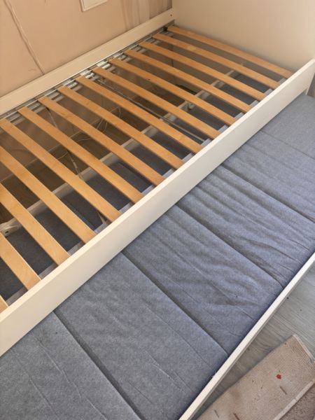 Cama Ikea SLÄKT blanca 90x200 (180x200)