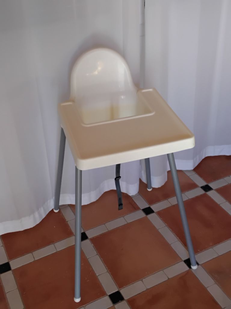 Trona infantil IKEA Antilop con bandeja