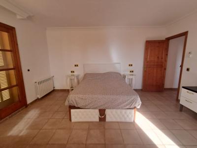 Impressive finca with guest wing, heating, pool near Felanitx - Petra -- F 64