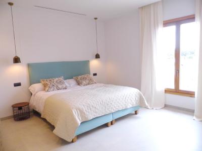 Imposantes Chalet mit allen Extras und 6 SZ in guter Lage bei Manacor - Ortsrand -- CH 56