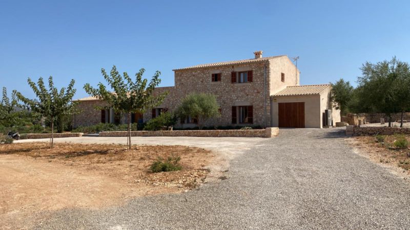 Imposantes Chalet mit allen Extras und 6 SZ in guter Lage bei Manacor - Ortsrand -- CH 56