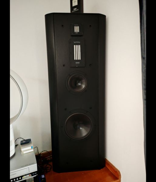Infinity Renaissance 90 highend speaker