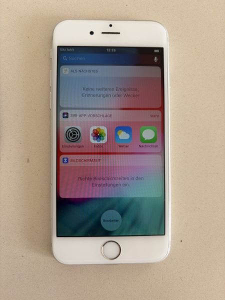 iPhone 6 64GB inklusive AirPods und Ladekabel
