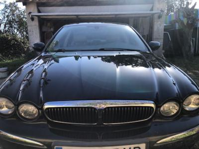 Jaguar X-Type 2.0 V6 Executive trim