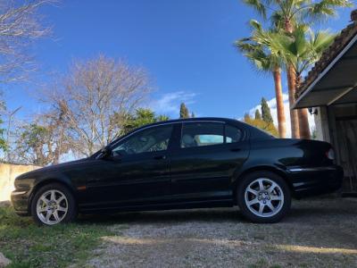 Jaguar X-Type 2,0 V6 Executive Ausstattung