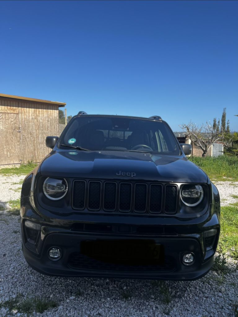Jeep Renegade  – 80th Anniversary Edition