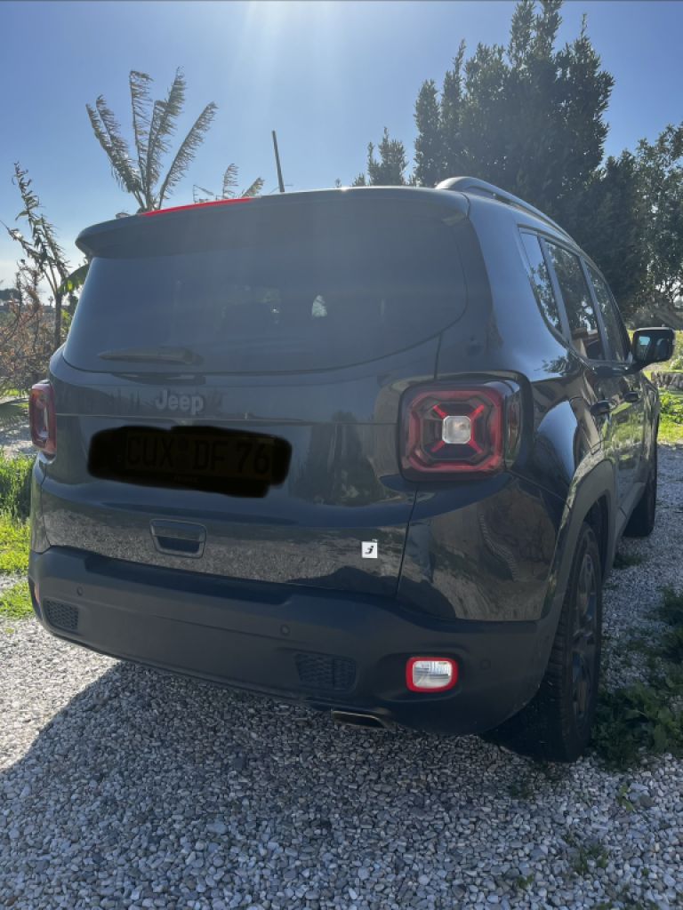 Jeep Renegade  – 80th Anniversary Edition