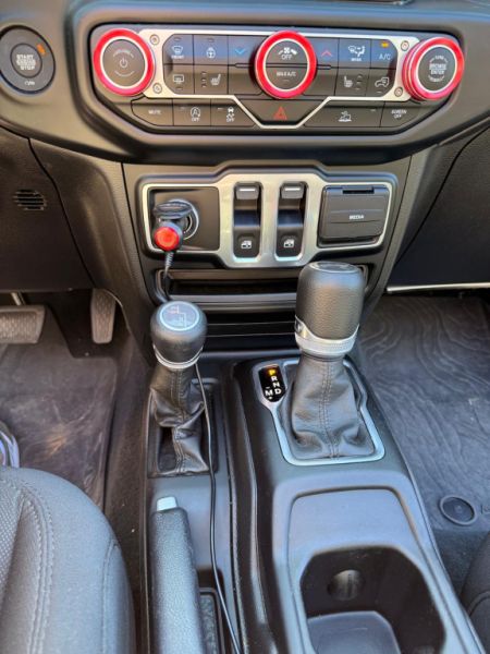 Jeep Wrangler Sport 2023, 21200 km