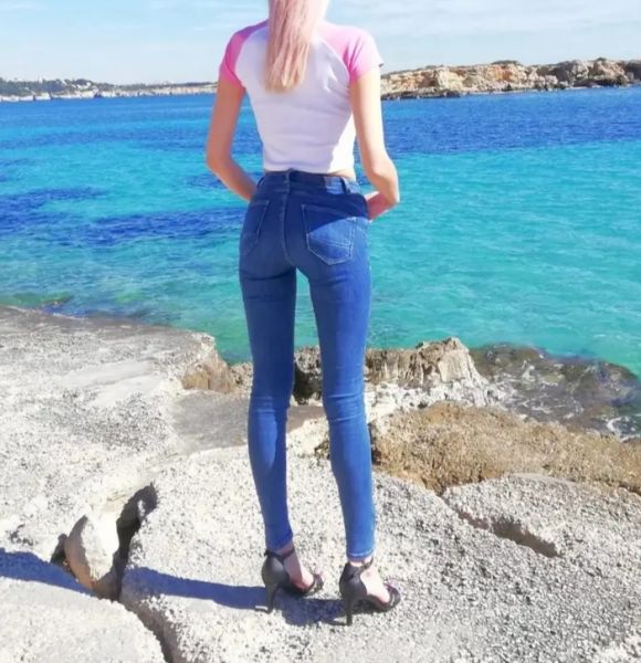 Job wanted by the hour