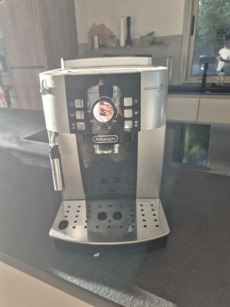 Kaffeevollautomat delonghi