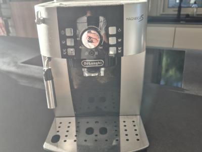 Kaffeevollautomat delonghi