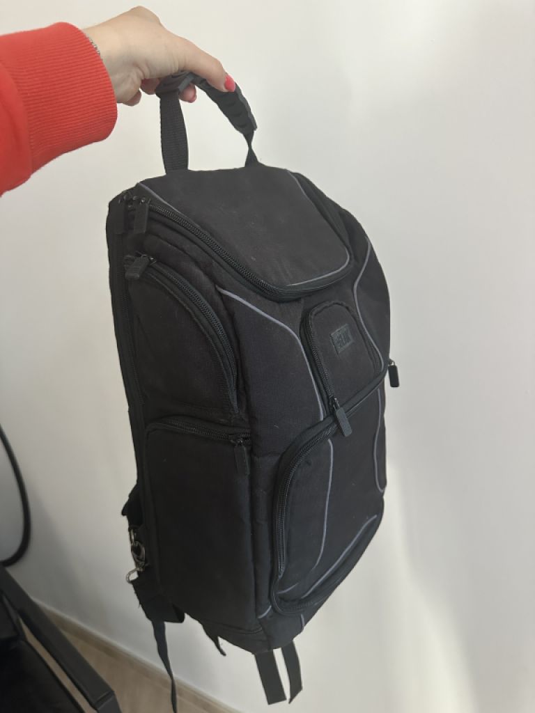 Kamerarucksack / inkl. Laptop-Fach und weitere - wasserdicht - waschbar (auch für andere Zwecke)