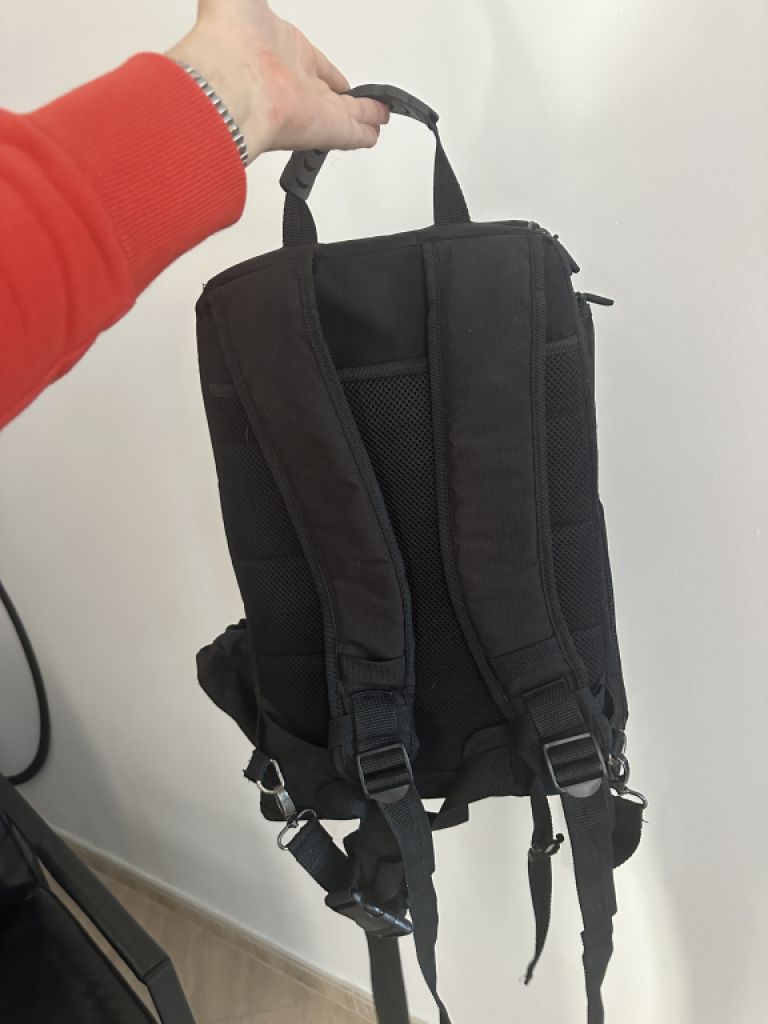 Kamerarucksack / inkl. Laptop-Fach und weitere - wasserdicht - waschbar (auch für andere Zwecke)