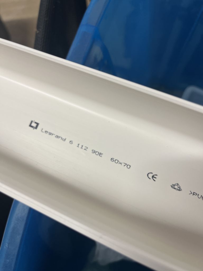 Kanäle für Klimaanlage NEU 200x60x70 weiß