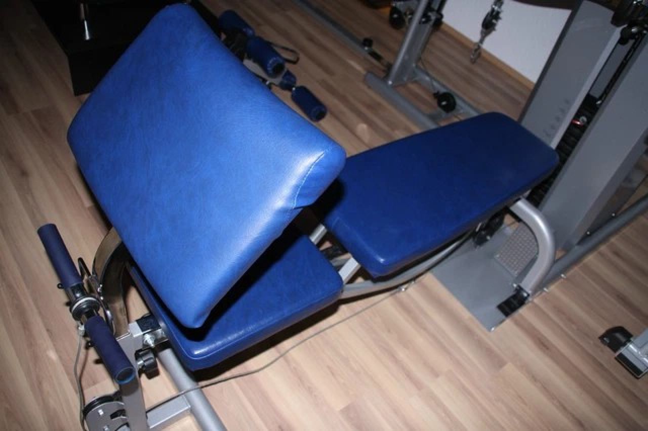 KETTLER "Multi Fitness Center" 7713-400 blau-silber + Beinpresse 7459-580, Lieferung/Montage möglich