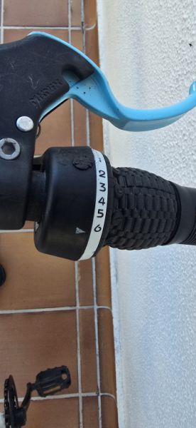 Bicicleta infantil 24" - con casco