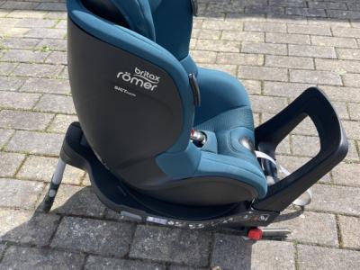 Kindersitz  Britax Römer DUALFIX i‑Size + Modular iSense Base – Premium Komplettset