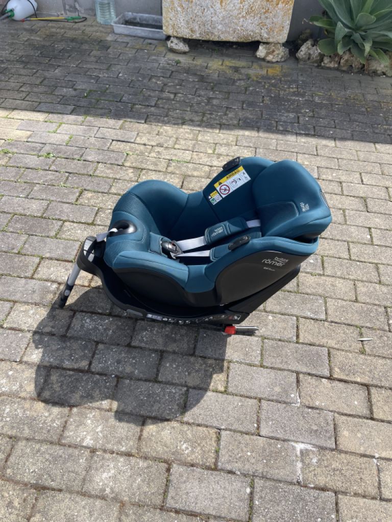 Kindersitz  Britax Römer DUALFIX i‑Size + Modular iSense Base – Premium Komplettset