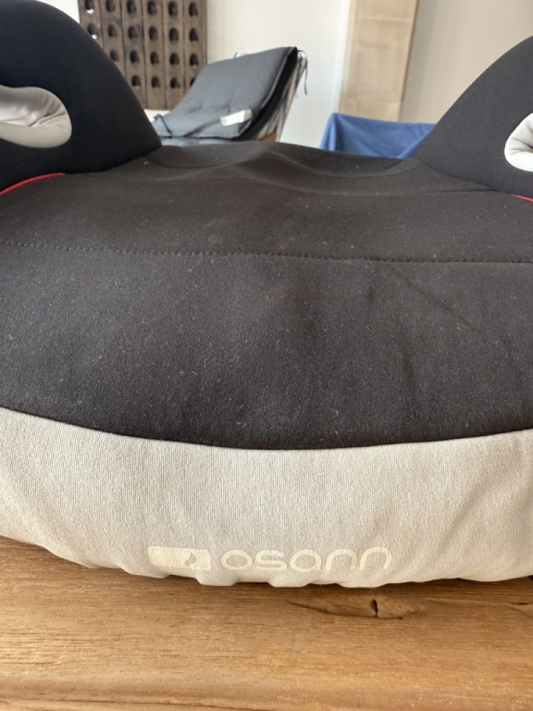 Child seat/booster seat with isofix