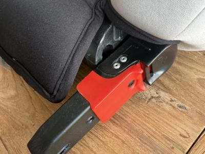 Child seat/booster seat with isofix